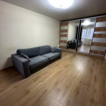 Червоної Калини просп., 84