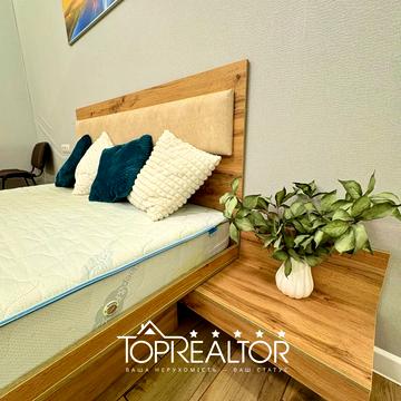 Академіка Павлова вул., 283