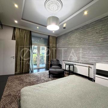 Джона Маккейна вул. (Івана Кудрі), 10