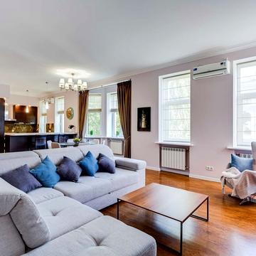 Липська вул., 12/5