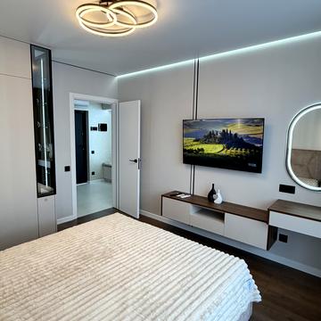 Романа Левицького вул., 4