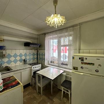 Ореста Левицького вул. (Академіка Курчатова), 9/21