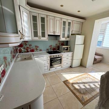 Зарічанська вул., 9