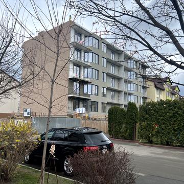 Райдужна вул., 137