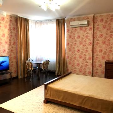 Середньофонтанська вул., 19-А