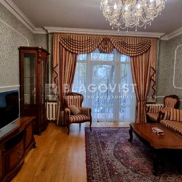 Інститутська вул., 6/15