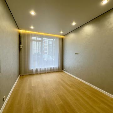 Фабрична вул., (Будинок 2)