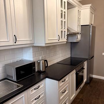 Миколи Міхновського бульв. (Дружби народів), 14-16