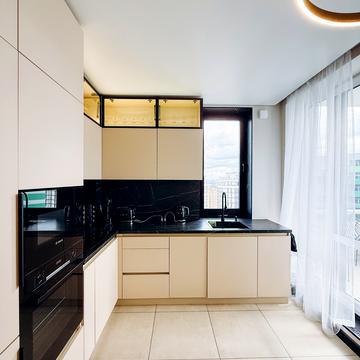 Університетська вул., 3/8