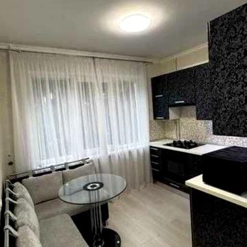 Бориса Гмирі вул., 3