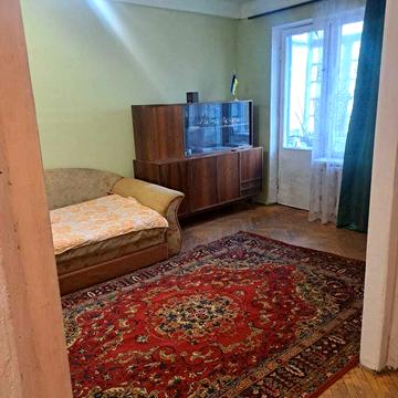 Павла Вірського бульв. (Саратівська), 12/28