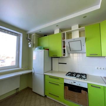 Бориса Гмирі вул., 9