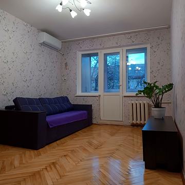 Вацлава Гавела бульв. (Івана Лепсе), 7