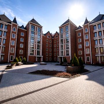 Пляжна вул., 6