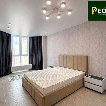 Героїв Небесної Сотні просп., 26/14