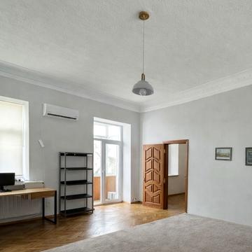 Івана Федорова вул., 10