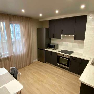 Академіка Глушкова просп., 9-Є