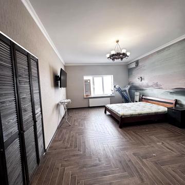 центральная, 1