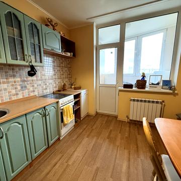 Василя Касіяна вул., 2/1