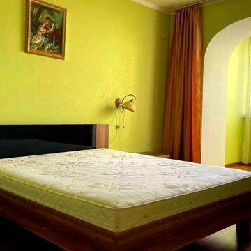 Голосіївський просп. (40-річчя Жовтня), 27