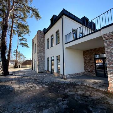 Мрії вул. (Пушкінська), 1