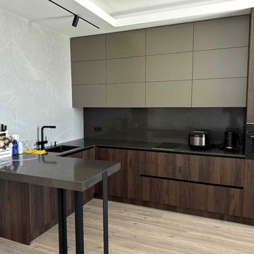 Академіка Заболотного вул., 1-А