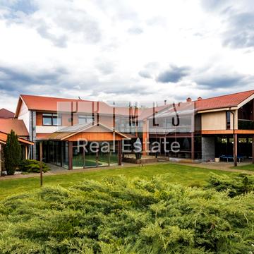 Садова вул.