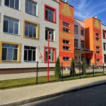 Трамвайна вул. (Революційна), 3в