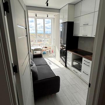 Героїв Небесної Сотні просп., 40/1