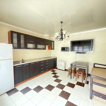 Берегова вул., 10А