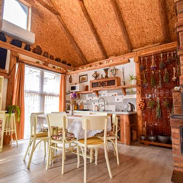 Академіка Дністрянського вул., 23