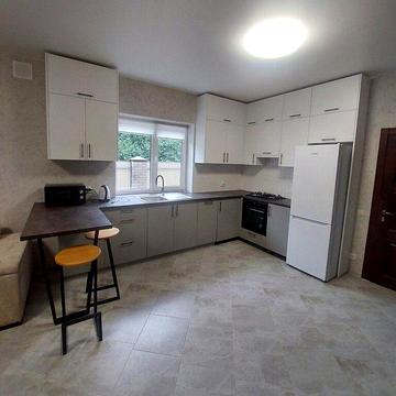 Дніпровське шосе