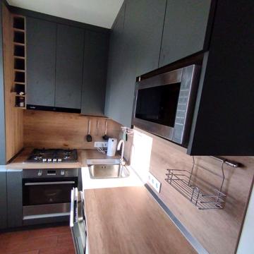 Берестейський просп. (Перемоги), 12