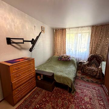 Тролейбусна вул., 19