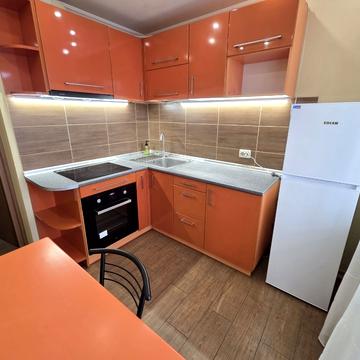 Тополина вул., 26