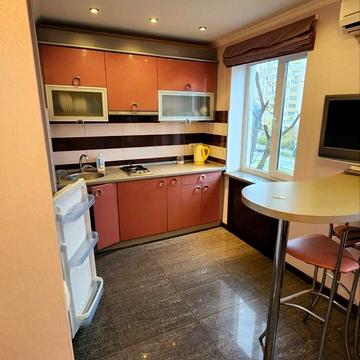 Всеволода Нестайка вул. (Олександра Мильчакова), 5