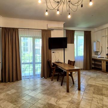 Софіївська вул., 5б