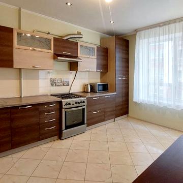 Європейська пл., 5