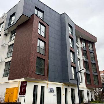 Ярослава Ярославенка вул., 30