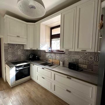 Олександра Архипенка вул. (), 4