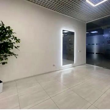 Митрополита Шептицького вул., 9