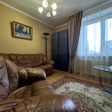 Антоновича вул. (Горького), 94-96