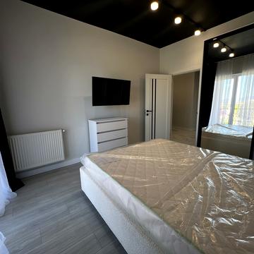 Загорська вул., (Будинок 4)