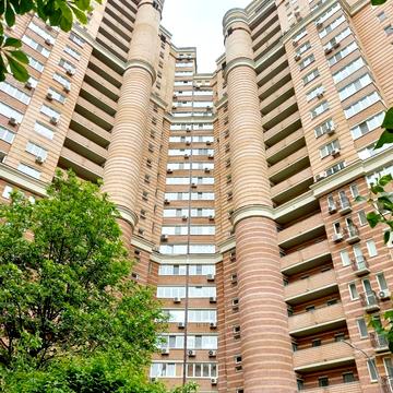 Голосіївська вул., 13-Б