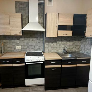 Доківська вул., 26