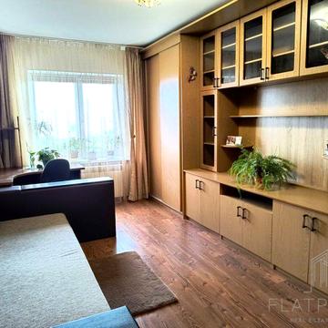 Федора Ернста вул., 6