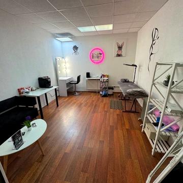 Лариси Руденко вул., 6