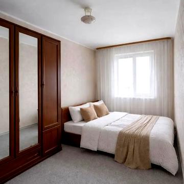 Прирічна вул., 19