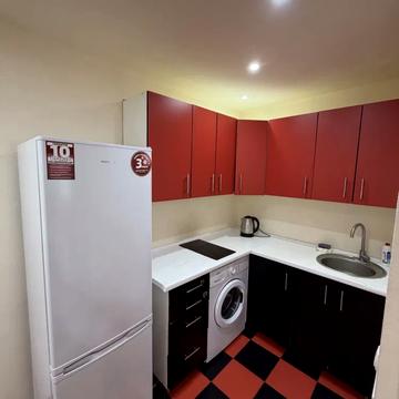 Івана Франка пров., 49