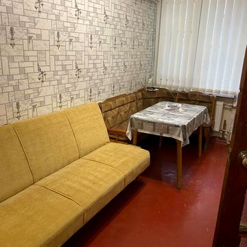 Болгарська вул., 8